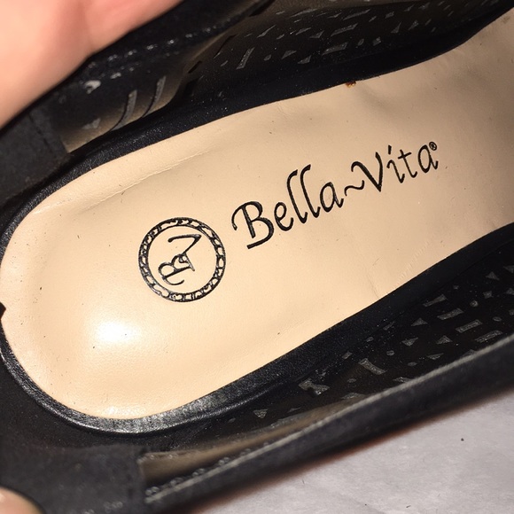 Bella Vita Black suede leather stiletto heel back zip pointed ankle boot 8 W - Picture 4 of 16